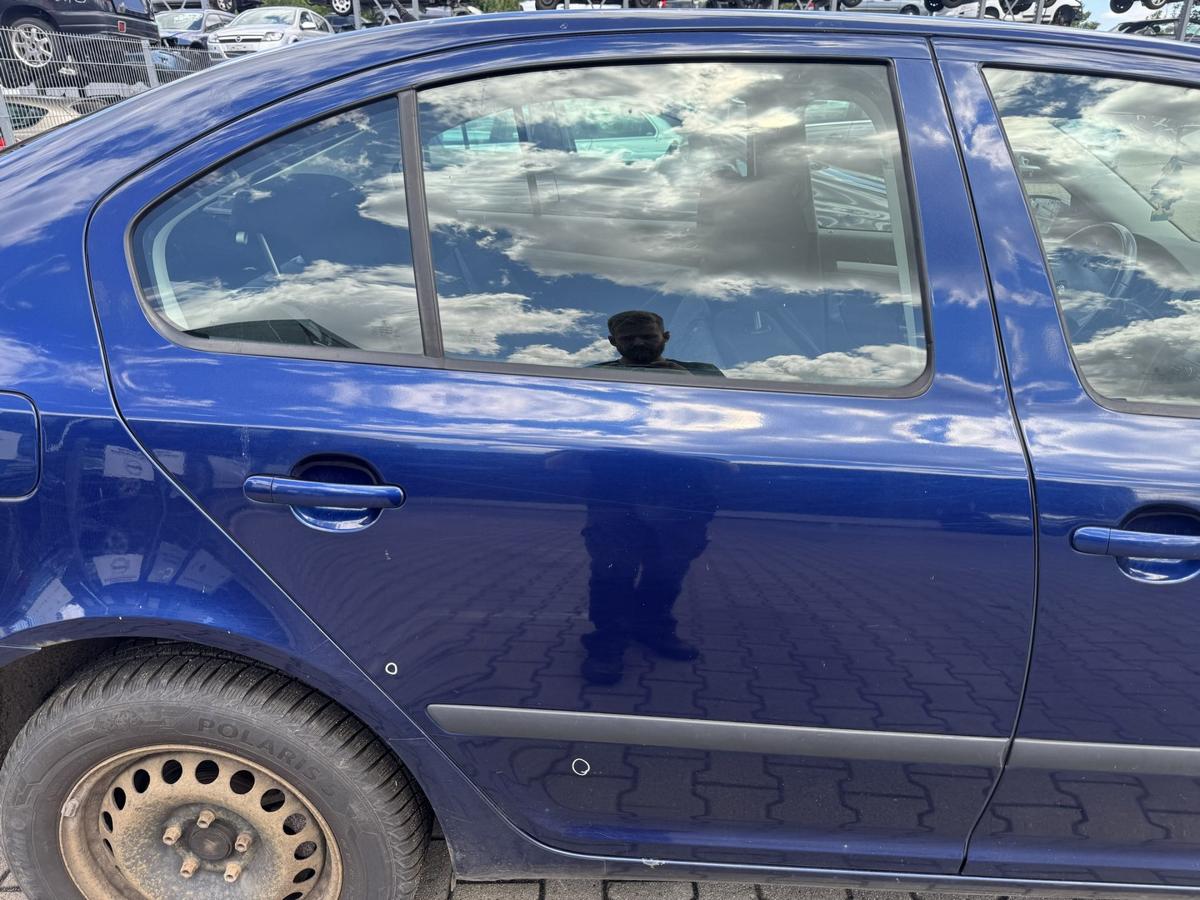 Skoda Octavia 2 1Z original T&uuml;r hinten rechts LF5Q Stormblau Metallic Flie&szlig;heck Rohbau Bj.2008